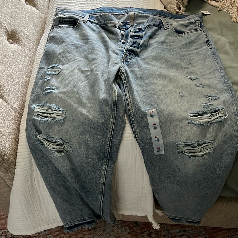 NWT Old Navy High Rise Slouchy Straight Button Fly Jeans